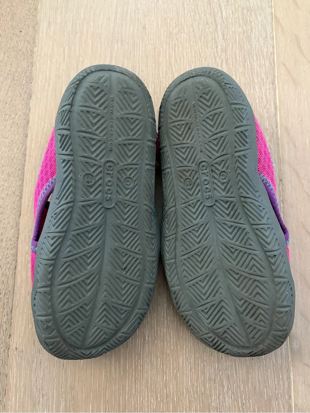 Crocs Swiftwater water shoes sz11